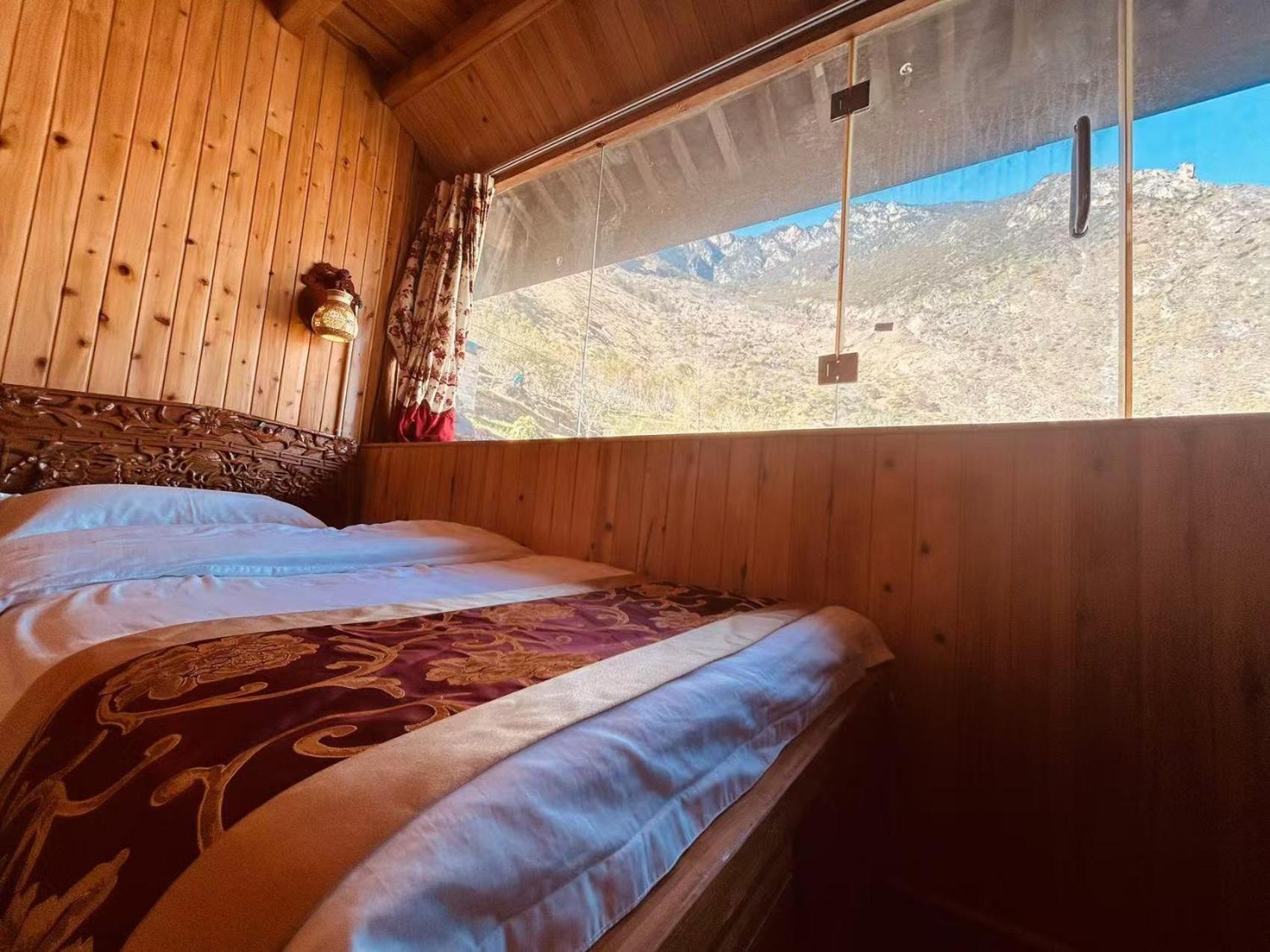 Tiger Leaping Gorge Sean'S Spring Guesthouse Shangri-La Exterior foto