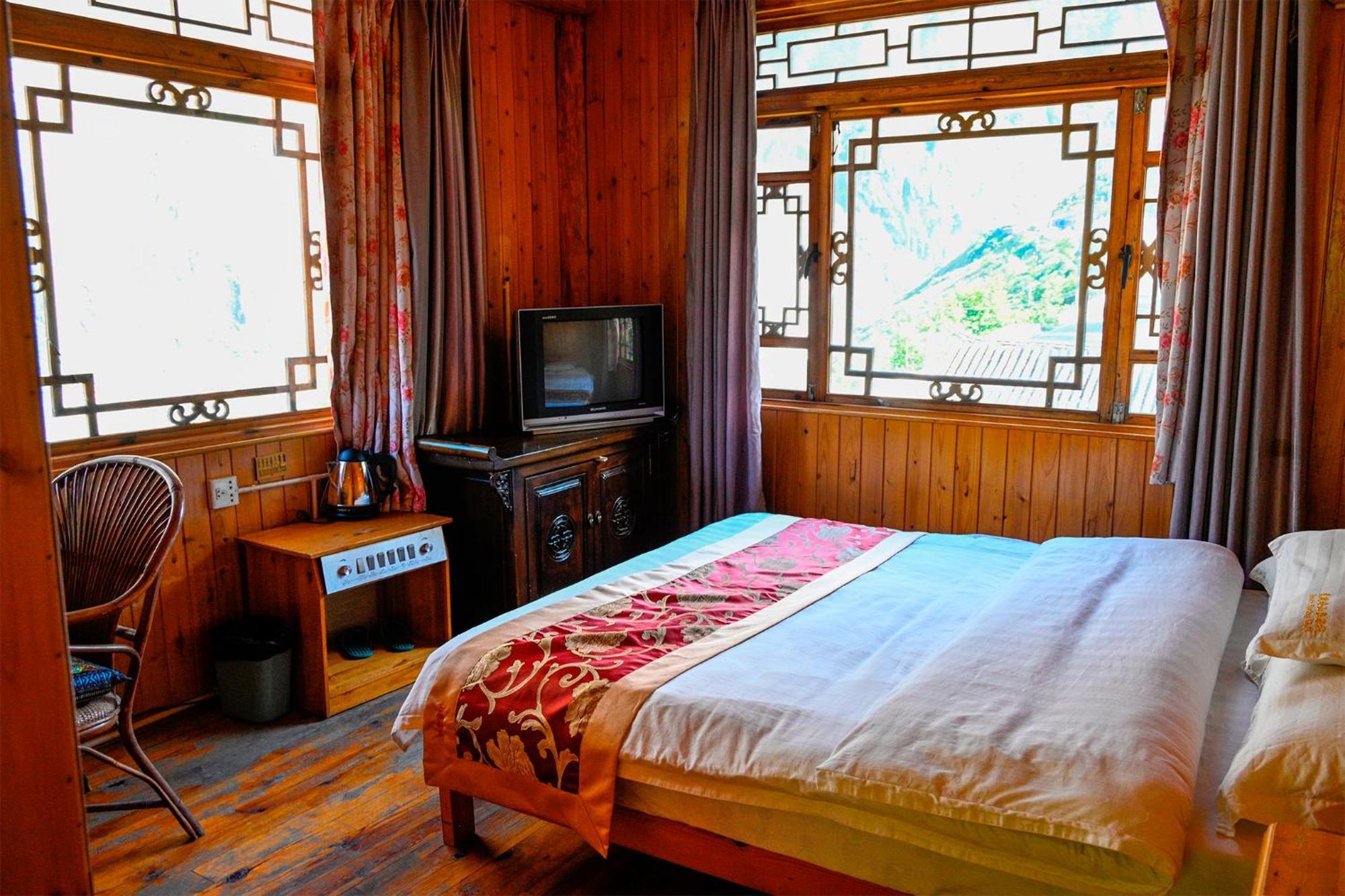 Tiger Leaping Gorge Sean'S Spring Guesthouse Shangri-La Habitación foto